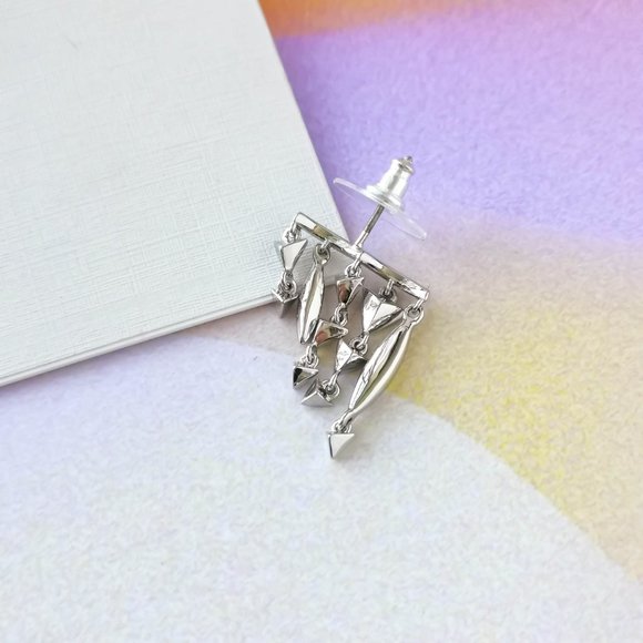 $60 kendra scott Quinn Silver Ear Climber Earrings New - Picture 3 of 3